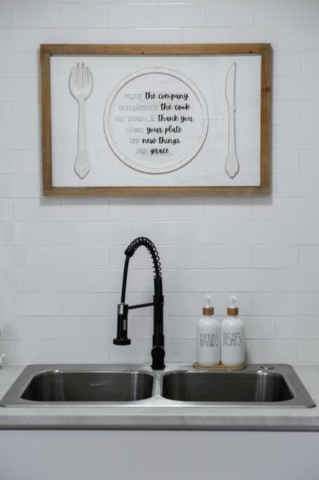 The Huddle House-Hof Home Made For Families كانتون المظهر الخارجي الصورة